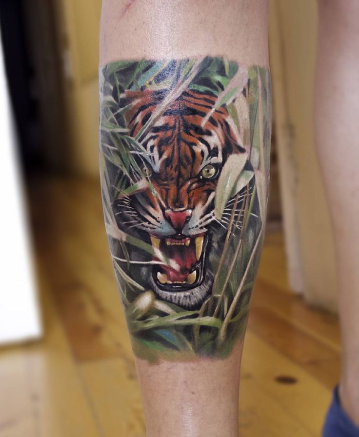 Amazing Realistic Roaring Tiger Tattoo On Forearm