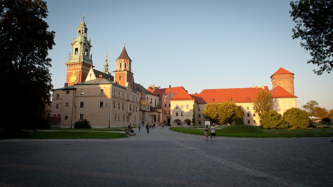 Best View Of The Wawel Castle In Krakow