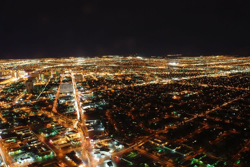 Night view From The Stratosphere Tower