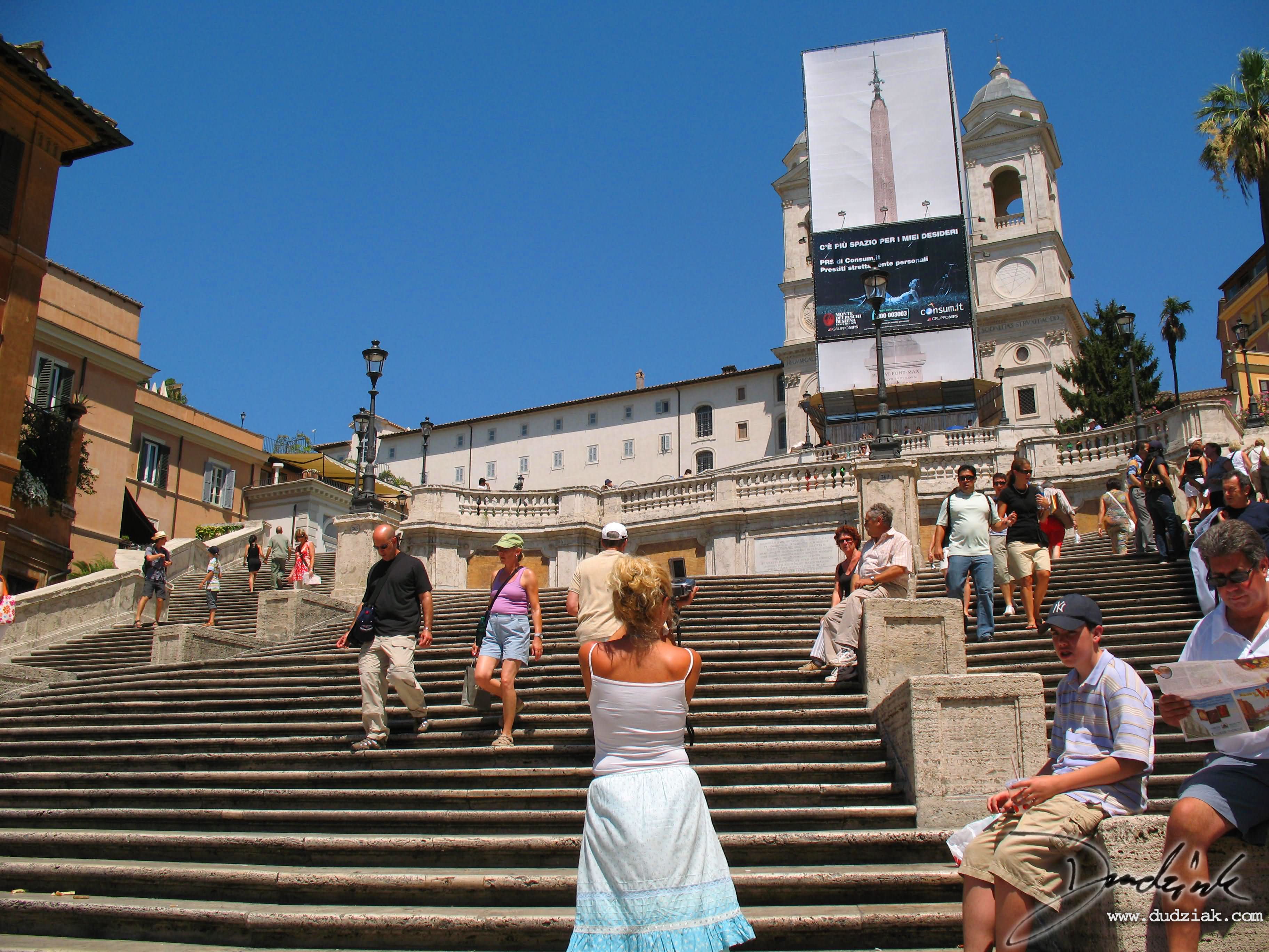 Tourists enjoying View At The Spanish Steps