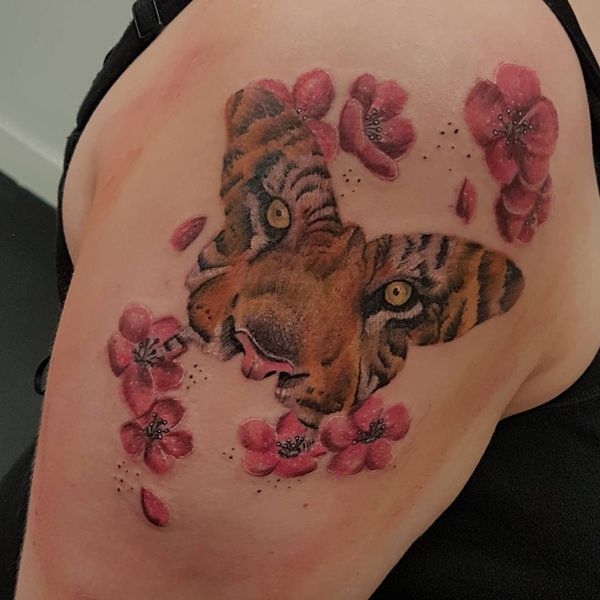 50+ Incredible Tiger Butterfly Tattoos & Designs With Meanings