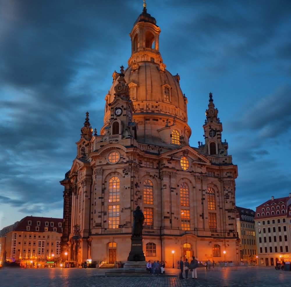 Amazing View of the Dresden Frauenkirche at dusk
