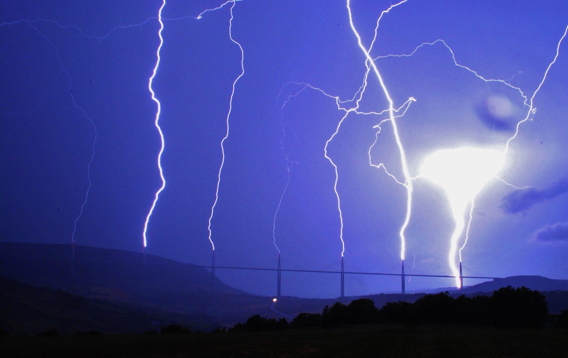 Millau Viaduct stroke by lightning