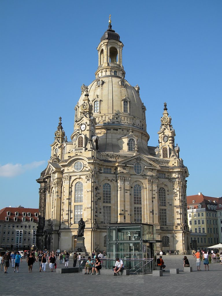 beautiful day time view of the Dresden Frauenkirche