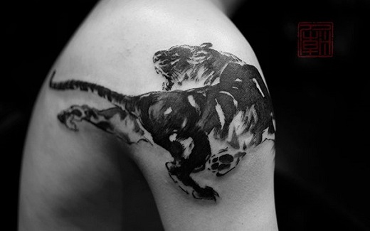 Black Ink Tiger Tattoo On Shoulder