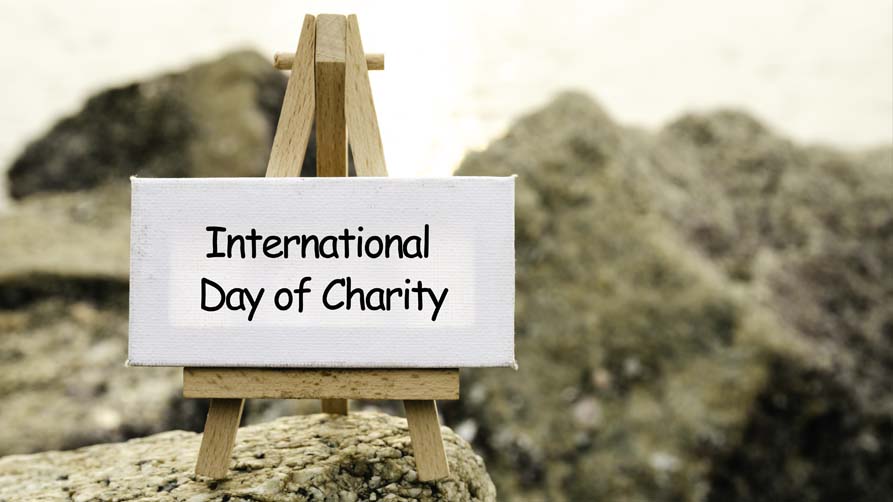 international day of charity note painting stand