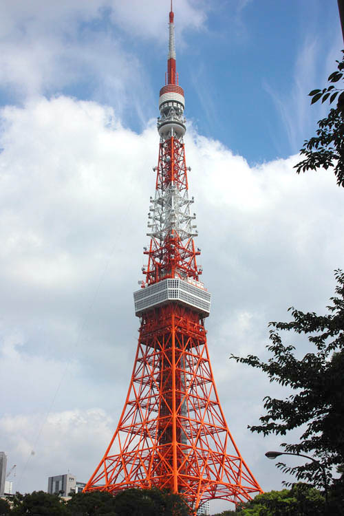 Tokyo Tower full view
