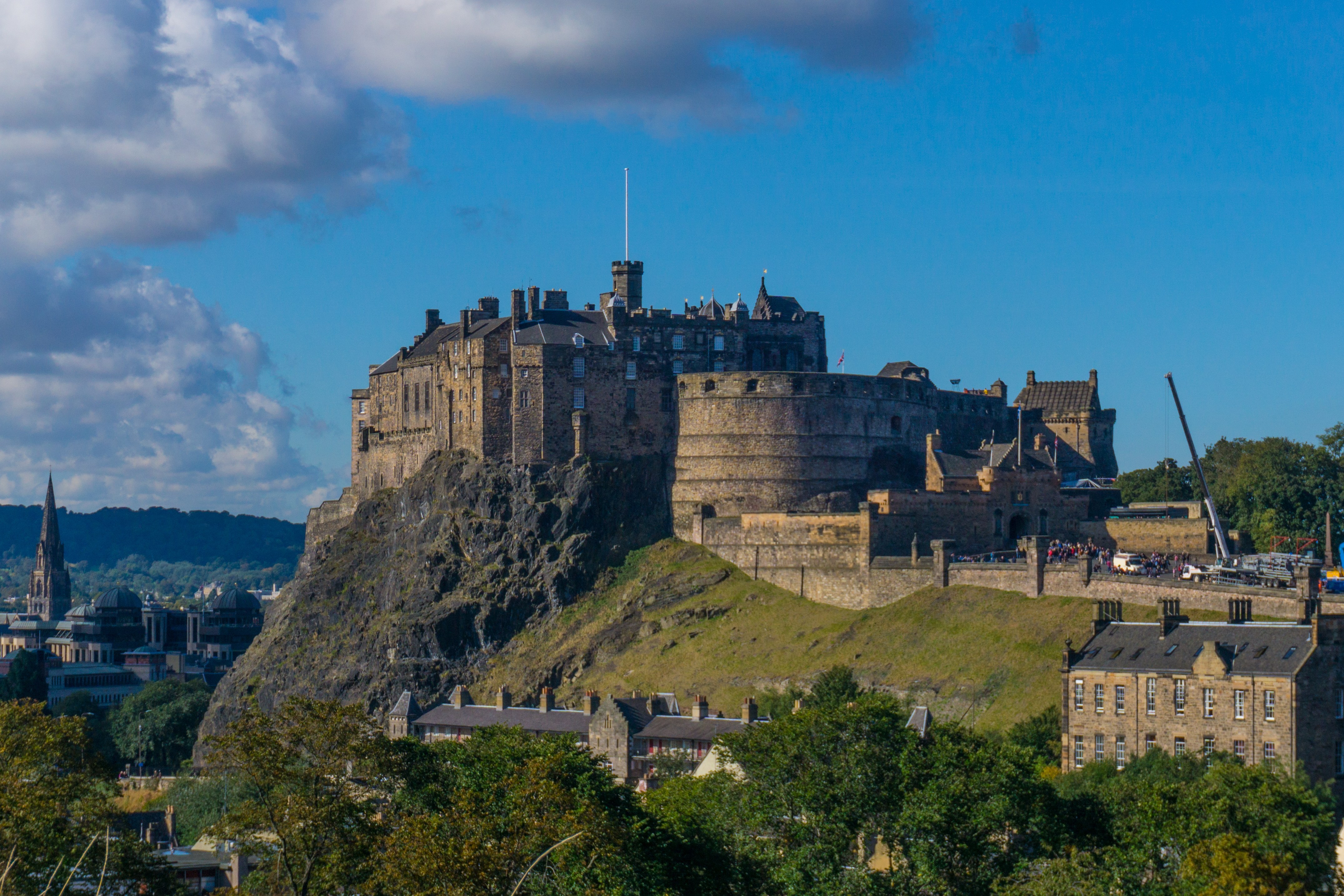 amazing architecture of the Edinburgh Castle