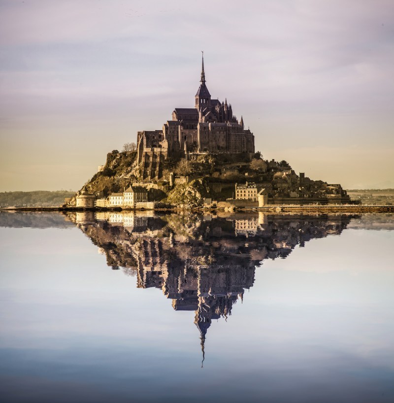 mont st. michel water reflection