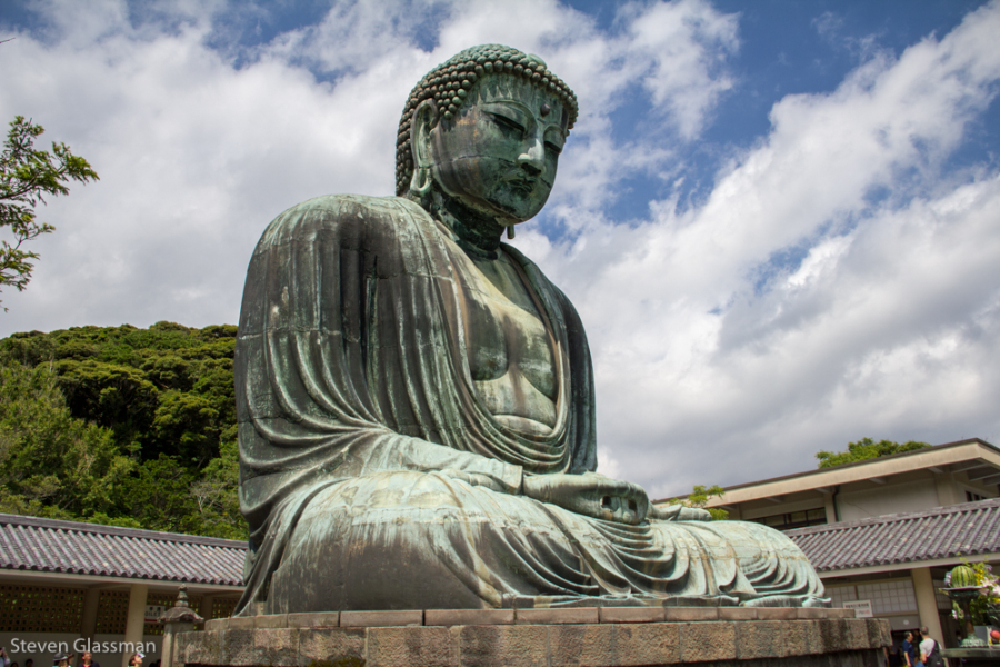 side view of the statue of Great Buddha