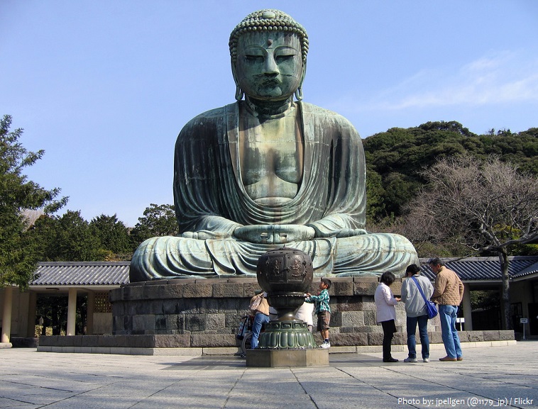 statue of Great Buddha of kamakura